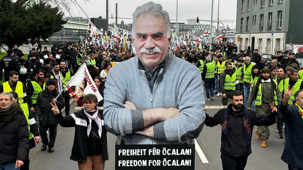 Zumrut: Em ê li Kolnê erd û ezman bihejînin