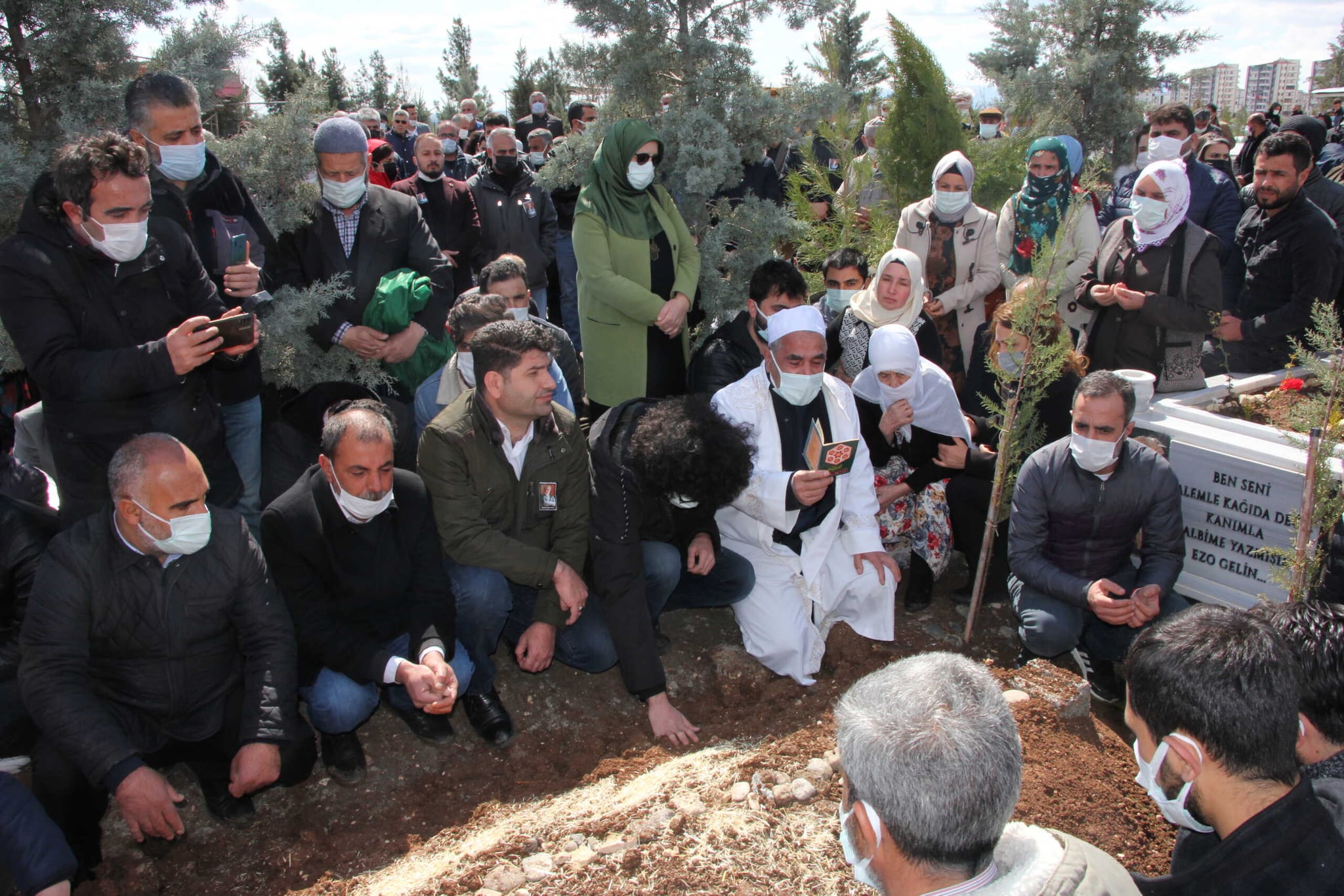 Cenazeyê Prof. Dr. Kadrî Yildirim li Amedê hat veşartin