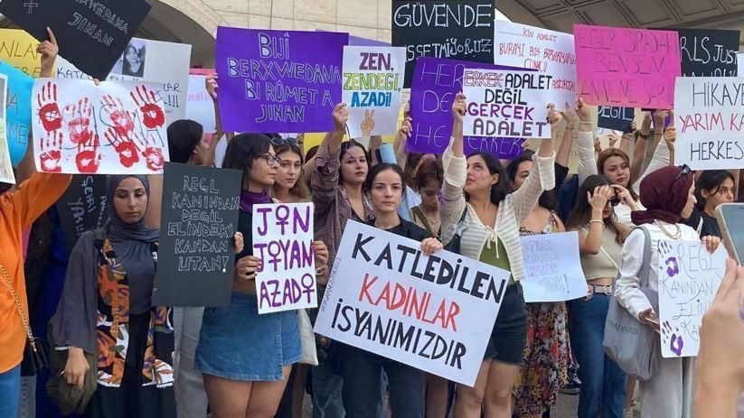 Zilamekî li Agiriyê jinek kuşt