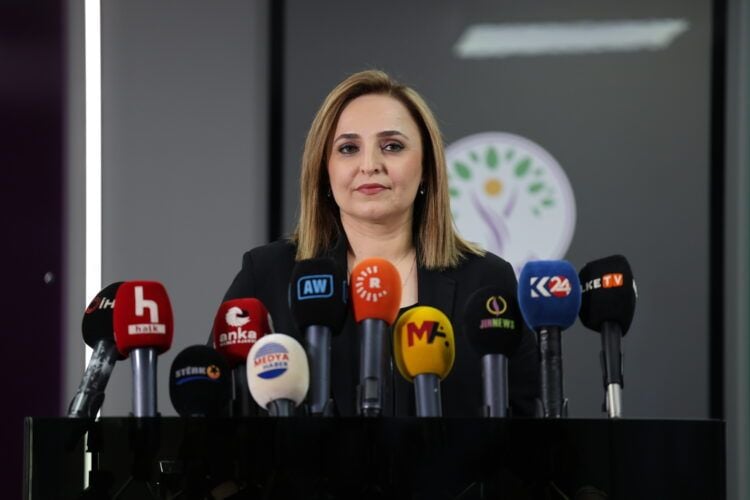 DEM Partî: Kongreya 6ê Êlule de do startê newe ra awankerdişî bidîyo