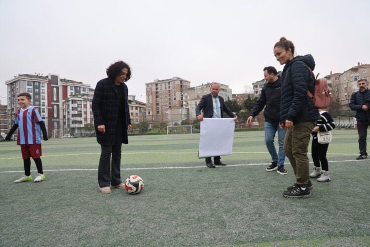 Saziyên Demokratîk ji bo 4ê Nîsanê tûrnûvaya futbolê li dar xistin