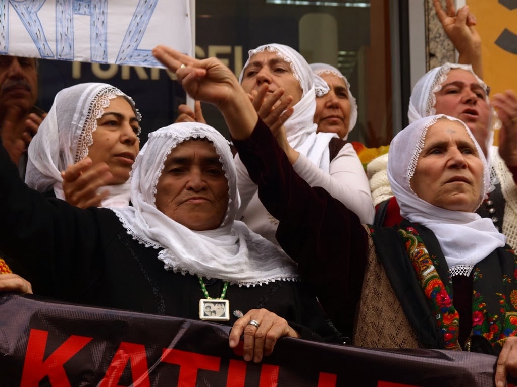 Mijarên sereke Yekitî û tundiya zilaman e