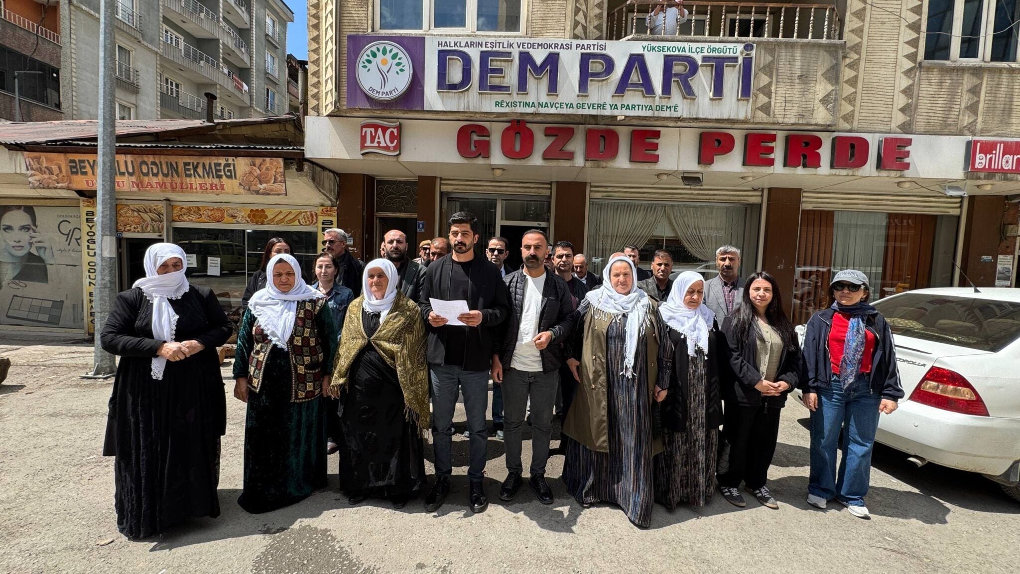 Li Colemêrg, Gever û Şemzînanê birîna cezayê li Akiş hate protestokirin