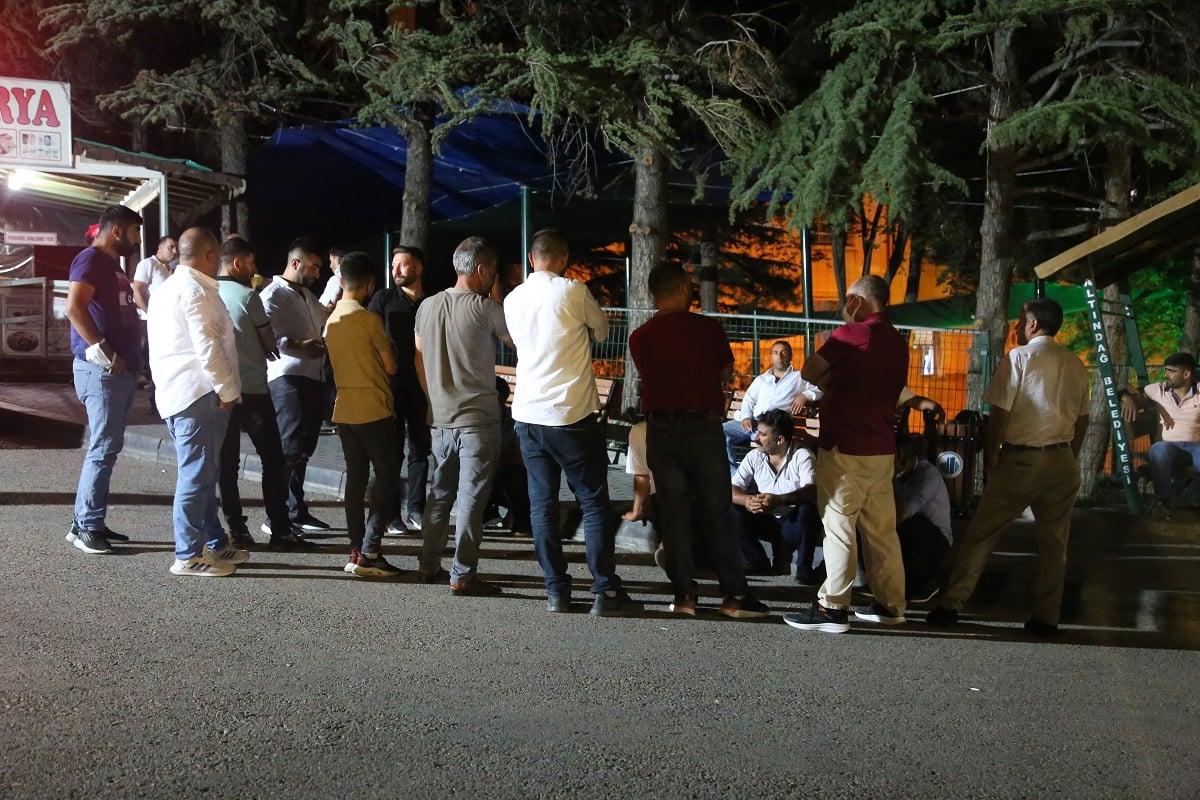 Di cejnê de êrîşî malbateke kurd kirin
