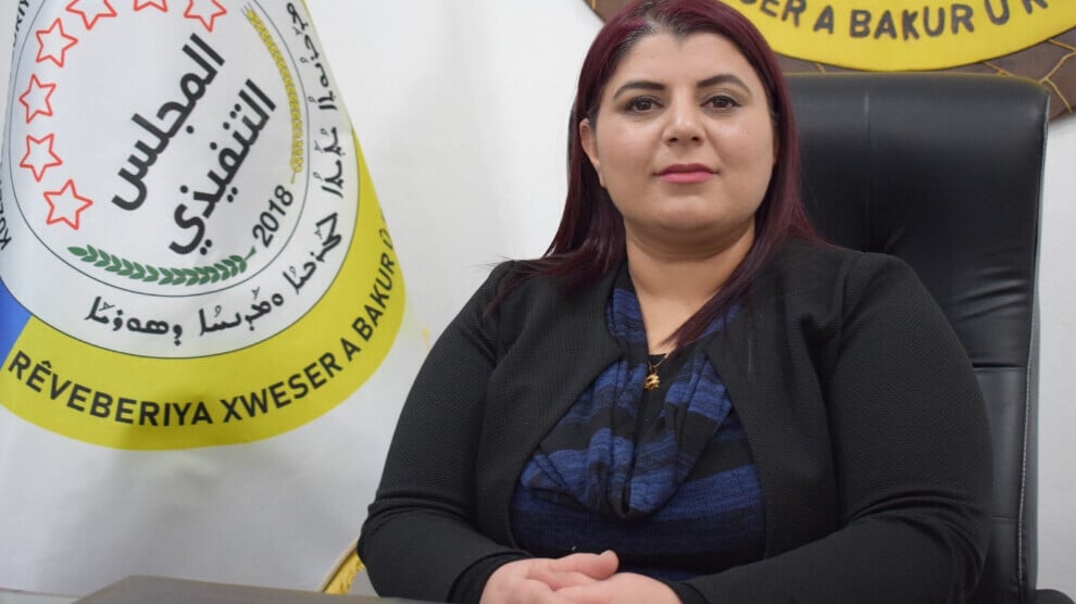 Bêrîvan Xalid: Em bi fermî hatin Fransayê
