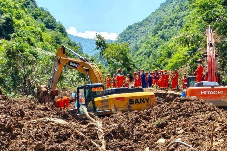 Çîn de hezaz virazya: 21 kesî cuya xo ra bîyê
