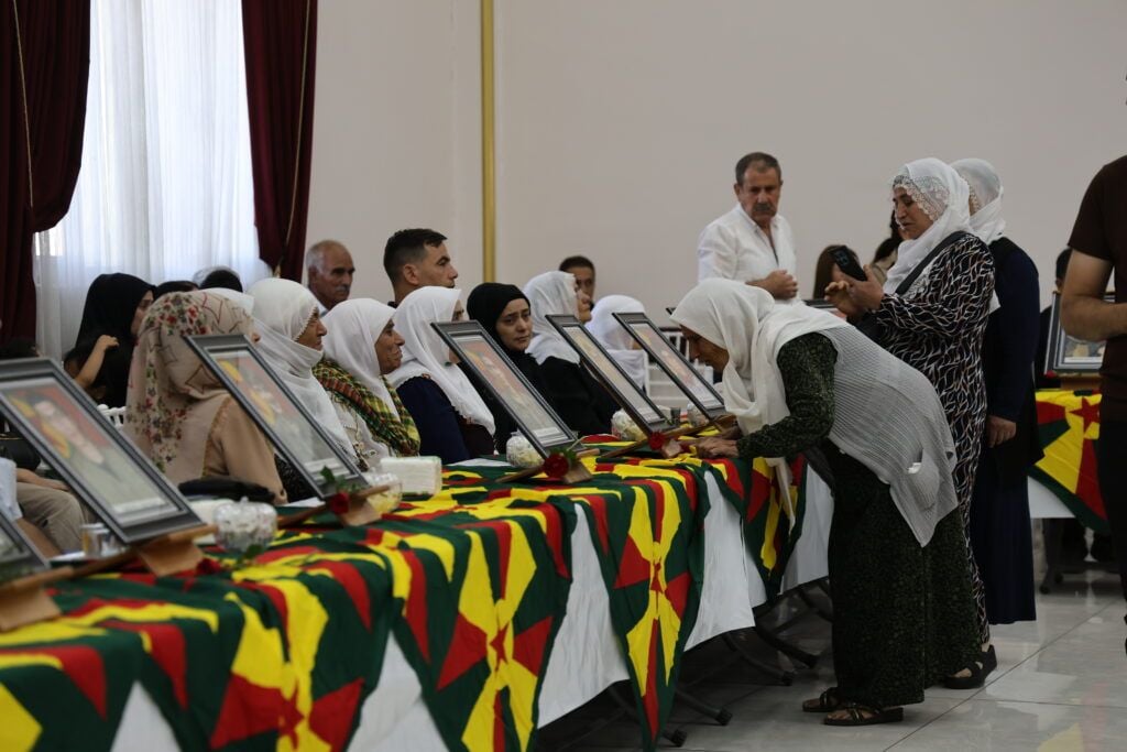 Ji bîranîna şehîdên azadiyê çend wêne
