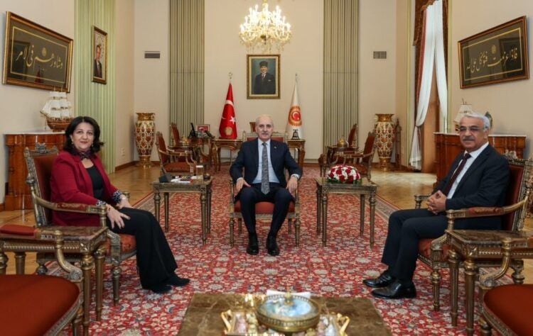 Heyetê Îmralîyî derheqê pêvînayîşê Numan Kurtulmuşî de eşkerayî daye