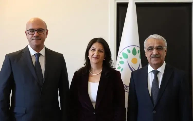 Heyeta Îmraliyê ber bi Girava Îmraliyê ve bi rê ket