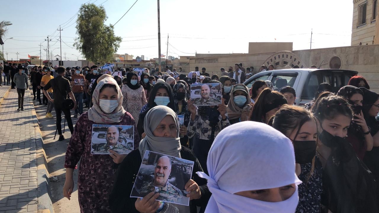 Bi sedan Şengalî meşiyan: Em ê xweseriyê mîsoger bikin