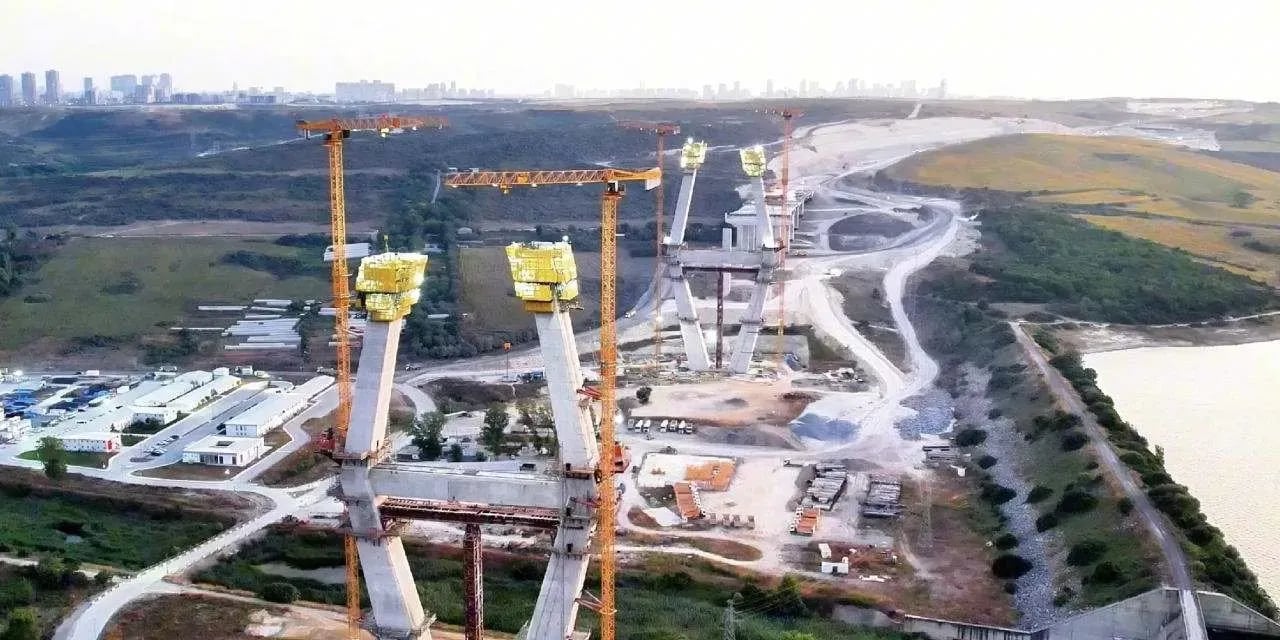 Kanal Stenbol de montajo verên dest pêkerd