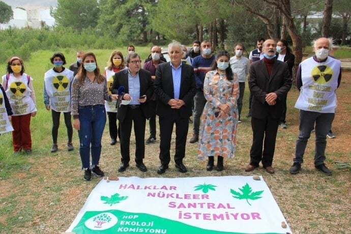 Li Mêrsînê îdîaya mamosteyekî întîhar kir