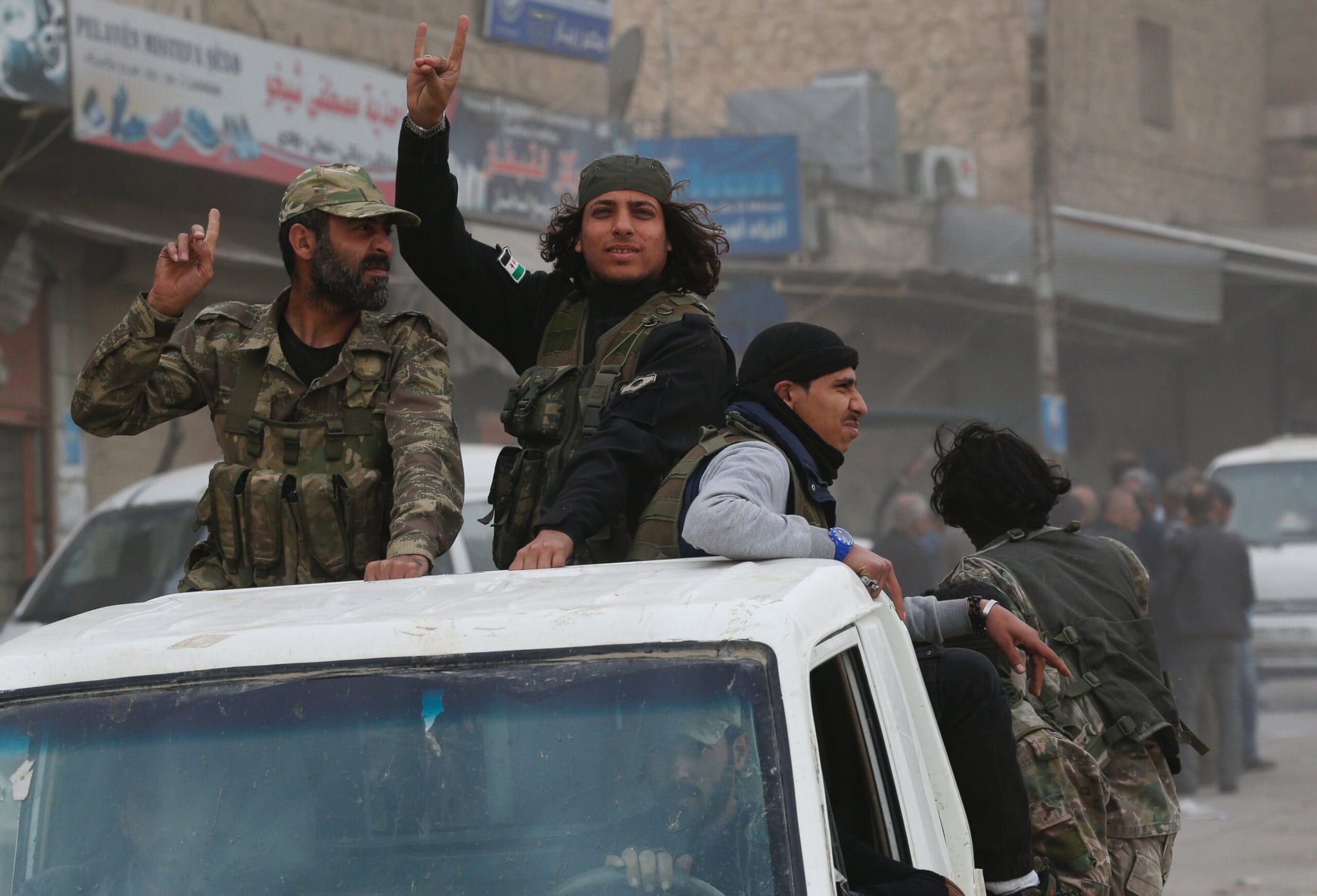 Çeteyên Sultan Murad li Efrînê sûcê şer dikin