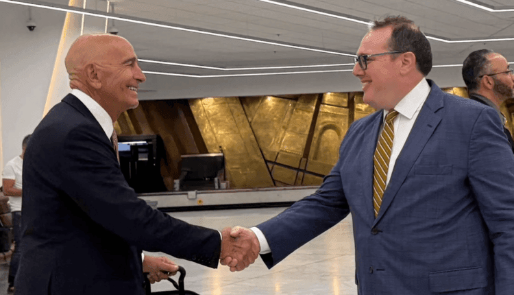 Nûnerê Taybet ê Serokê Amerîkayê Tom Barrack çûye Bexdayê