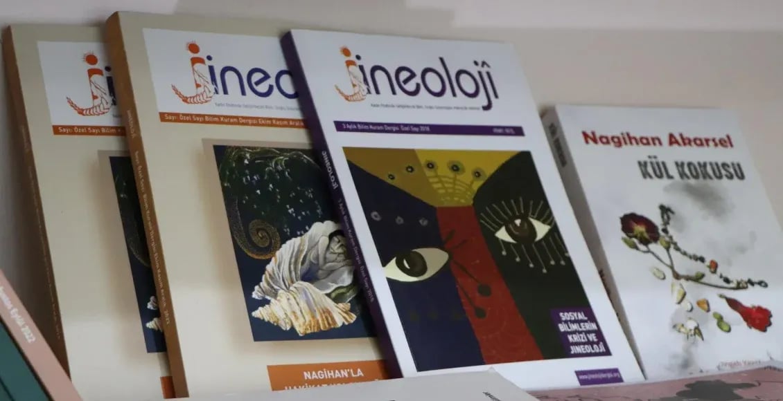 Kovara Jineolojiyê bi xwînerên xwe re civiya