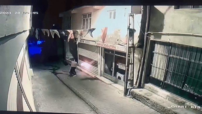 Êrîşkarê avahiya AKP’ê biraziyê rêvebirê AKP’ê yê Hênê derket.