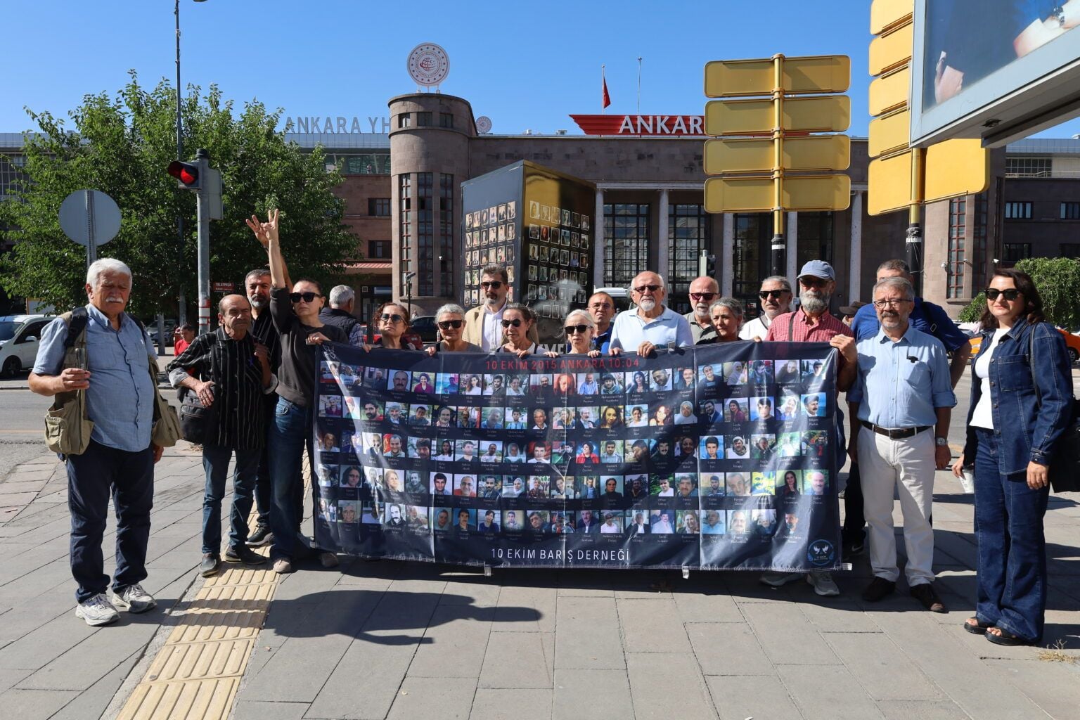 Komeleya 10ê Cotmehê: Divê berpirsiyar û sûcdar bên cezakirin