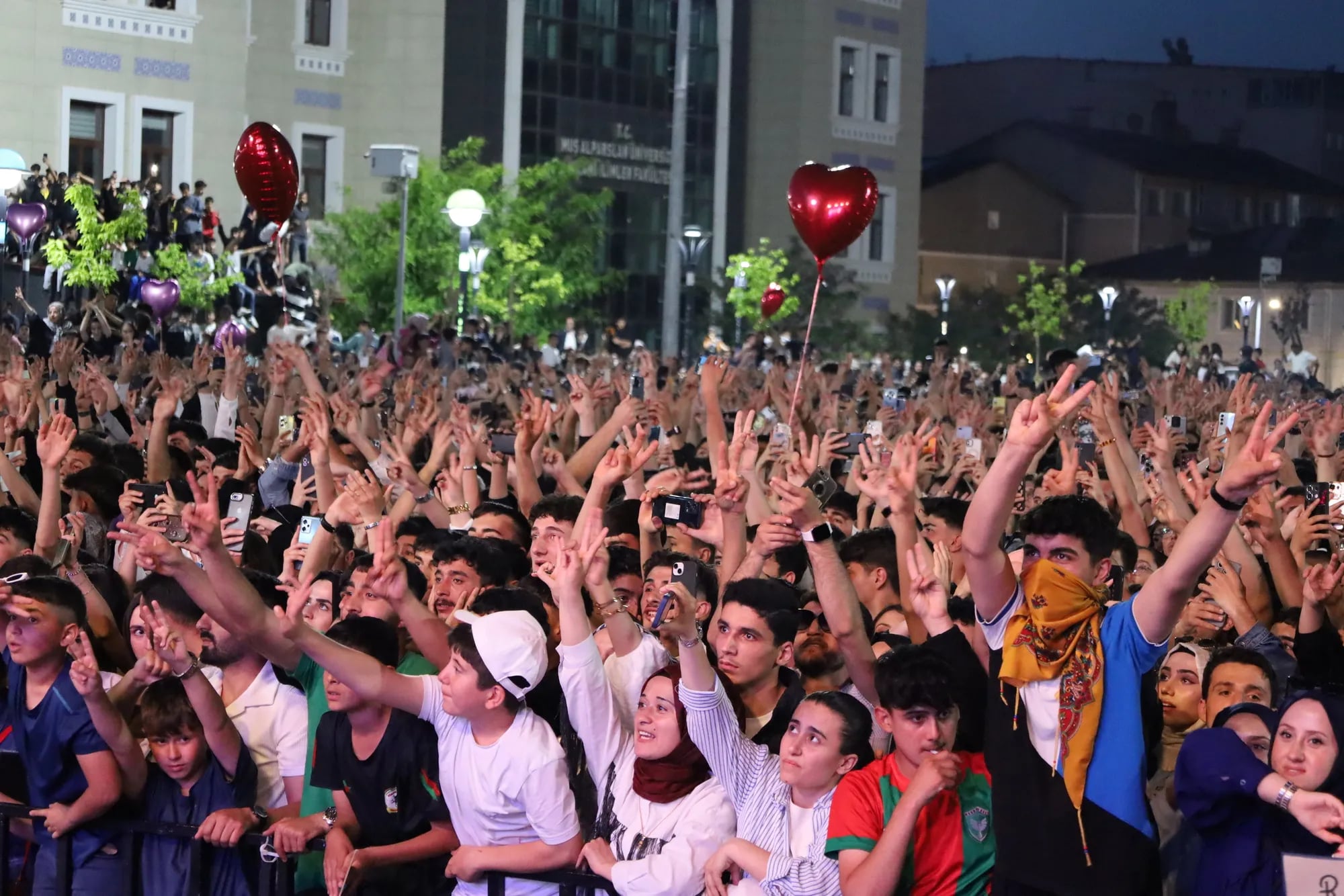 Şaredarî li Serhedê dest bi mîhrîcanan dikin