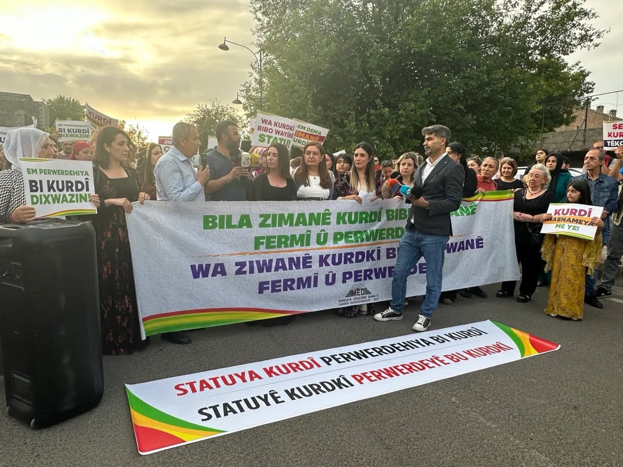 Ganî ma wayîrê ziwanê xo bivejîyê