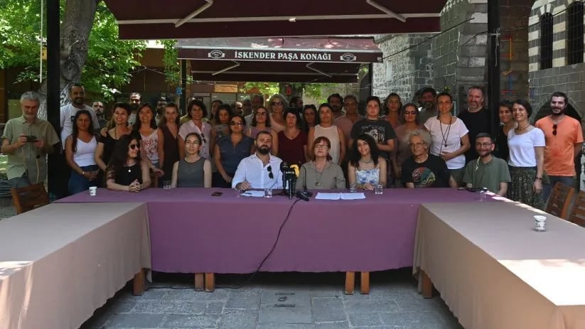 Înîsiyatîfa ji bo Hunerê Azadî ava bû