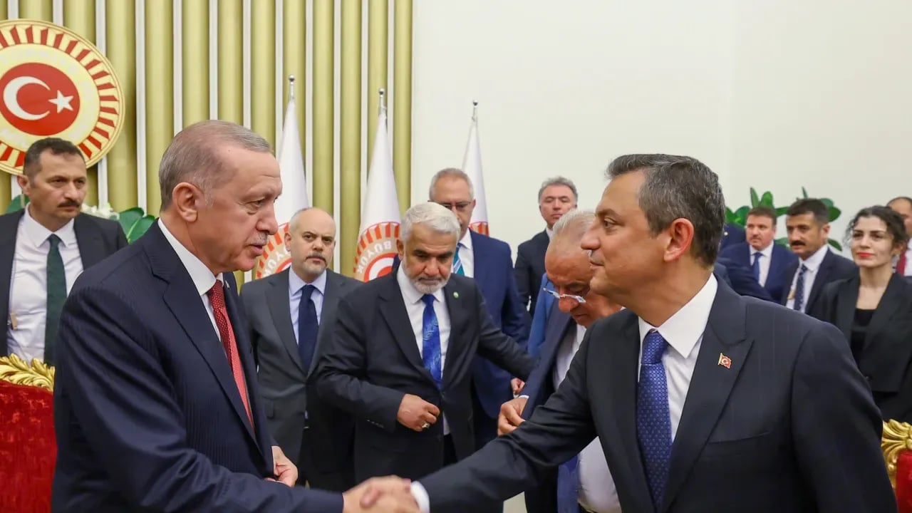Civînên CHP û AKP-MHP’ê: Honandina lîstikek nû
