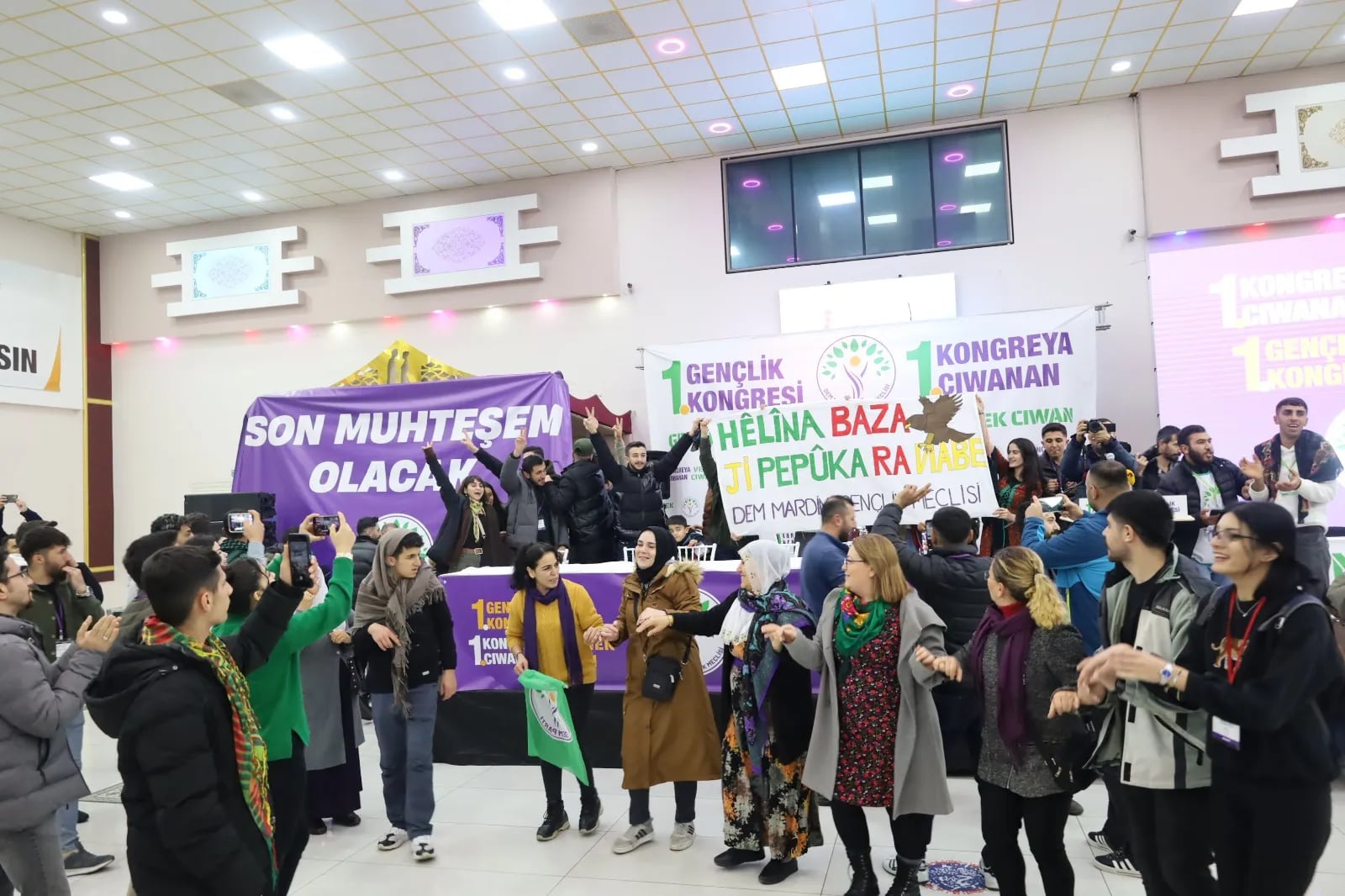 ‘Em ê dengê xwe bilindtir bikin’