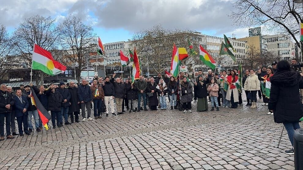 Kurdistaniyan li Hannoverê êrîşên li ser Başûr û Rojhilat şermezar kirin