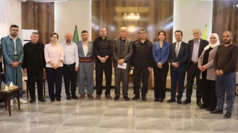 Mazlûm Ebdî û Îlham Ehmed koçberên Serêkaniyê ziyaret kirin