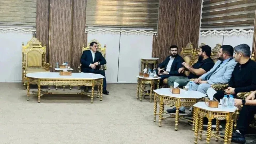 Mazlûm Ebdî bi fermandarê Helebê re civiya