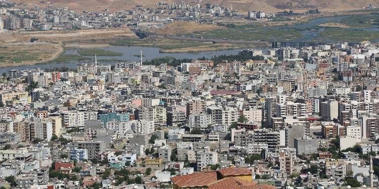 Jin û ciwan bi tiryakê re rû bi rû ne