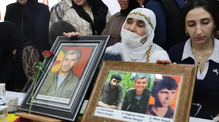 Maya hîrê şehîdan Refîqa Nergize vana ez înan reyde sereberz a
