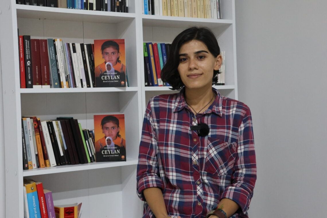 Ji bo Ceylan Onkol pirtûkek hat nivîsandin: 'Ceylana bi Awir Bihuşt'