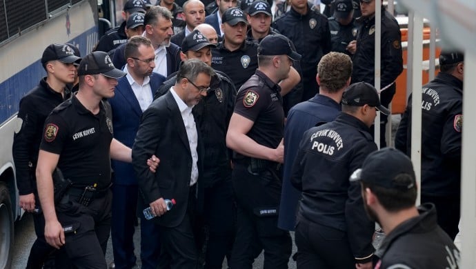 CHPê bi sekna xwe êşên kurdan cardin vejand