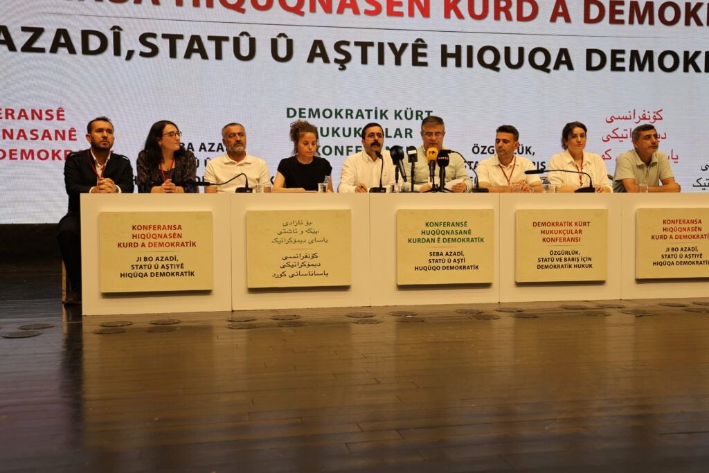 ‘Konuşmama Türkçe Devam Edeceğim’