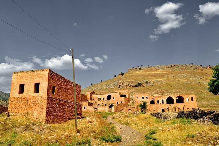 Kurêş û mele