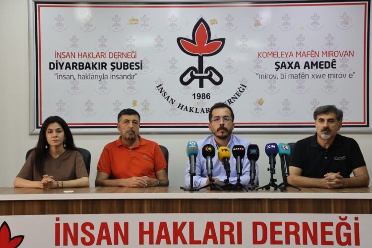 ‘Pêdivî bi gavên pê bawer heye’
