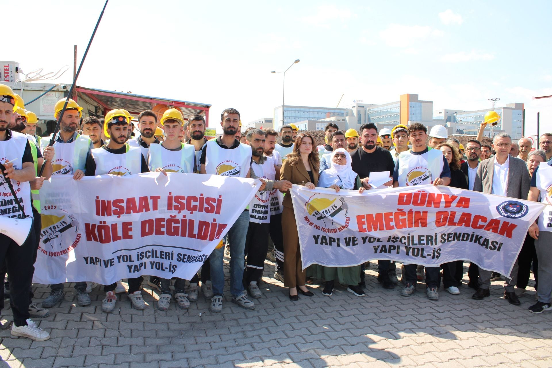 Karkerên nexweşxaneyê: Em ê koletiyê bişkînin