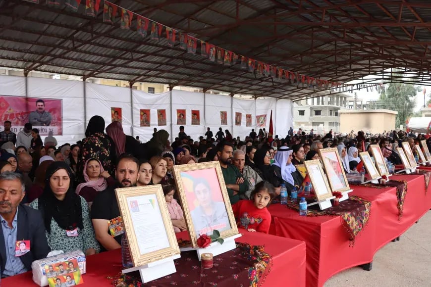 Li Dêrikê ji bo cangoriyên tevgera azadiyê merasîma bîranînê hat lidarxistin
