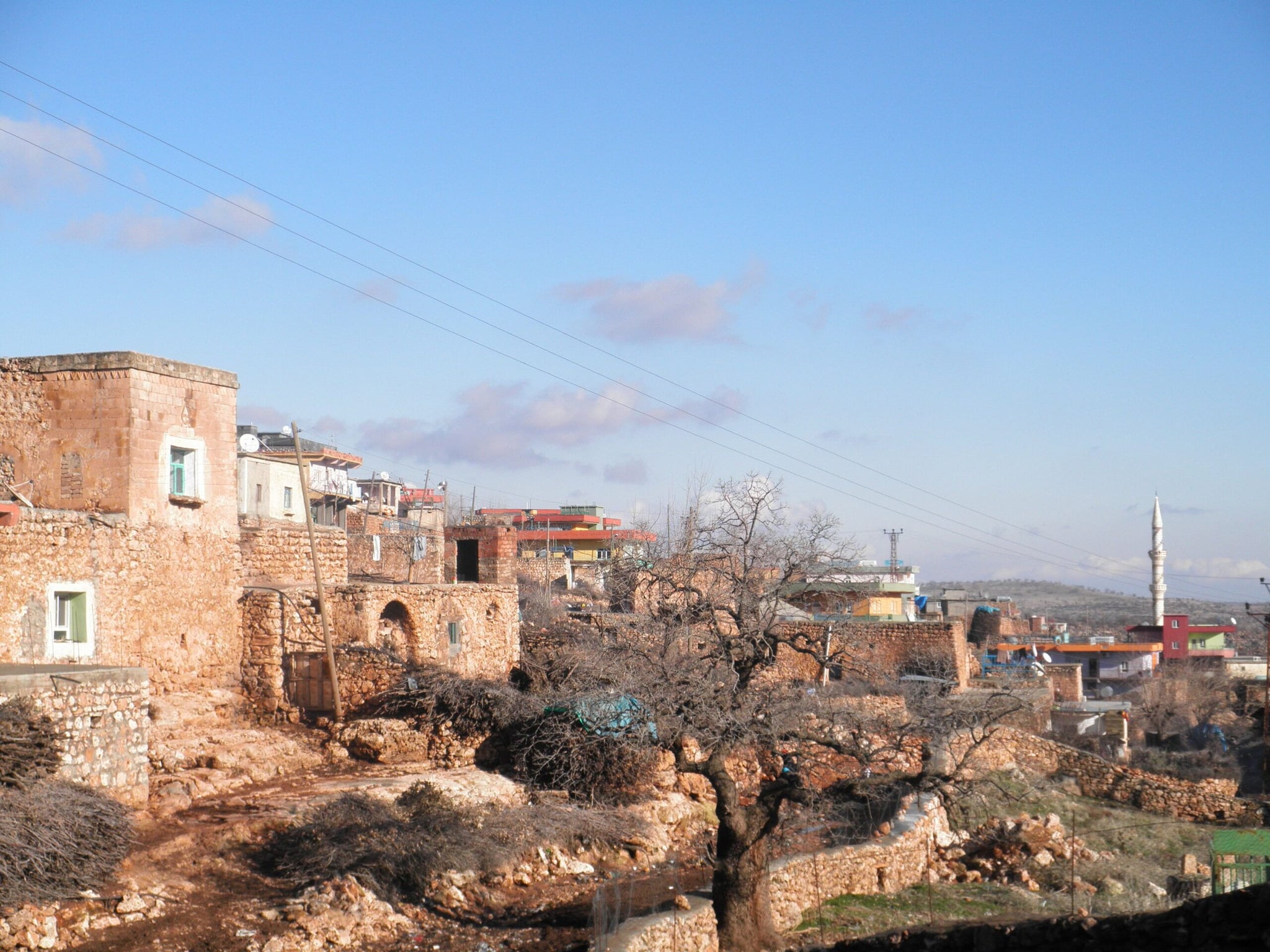 DEDAŞ bi leşkeran ket gundê Xelîlanê û ceyrana 3 trafoyan qut kir