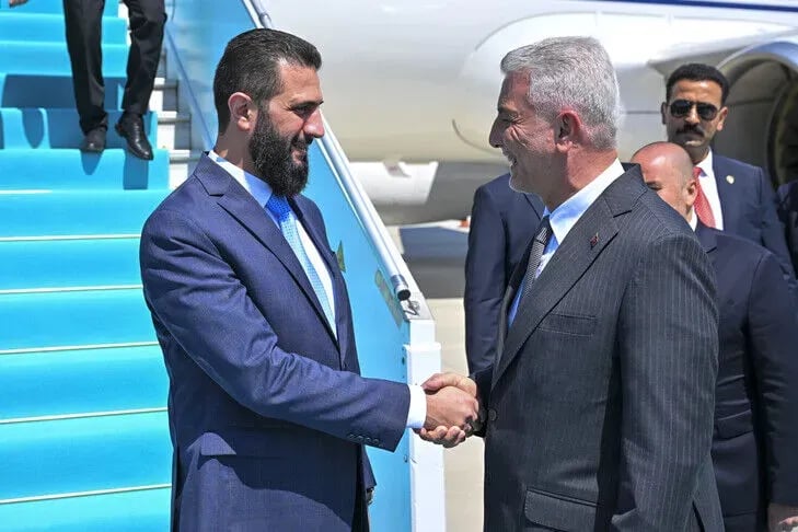 Ahmed Şara li Enqereyê ye