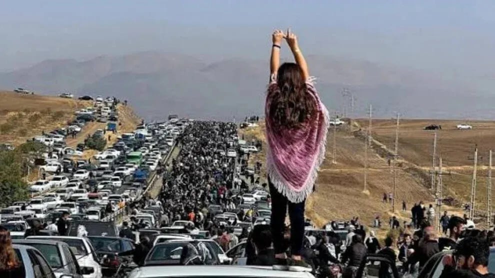 TJK-Eyê ji bo têkoşîna jinan a li Îran û Rojhilatê Kurdistanê bang kir