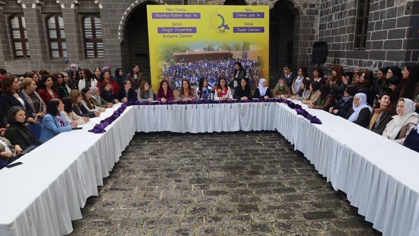 TJA: Niha dema hevdîtina bi Rêbertiya azad re ye