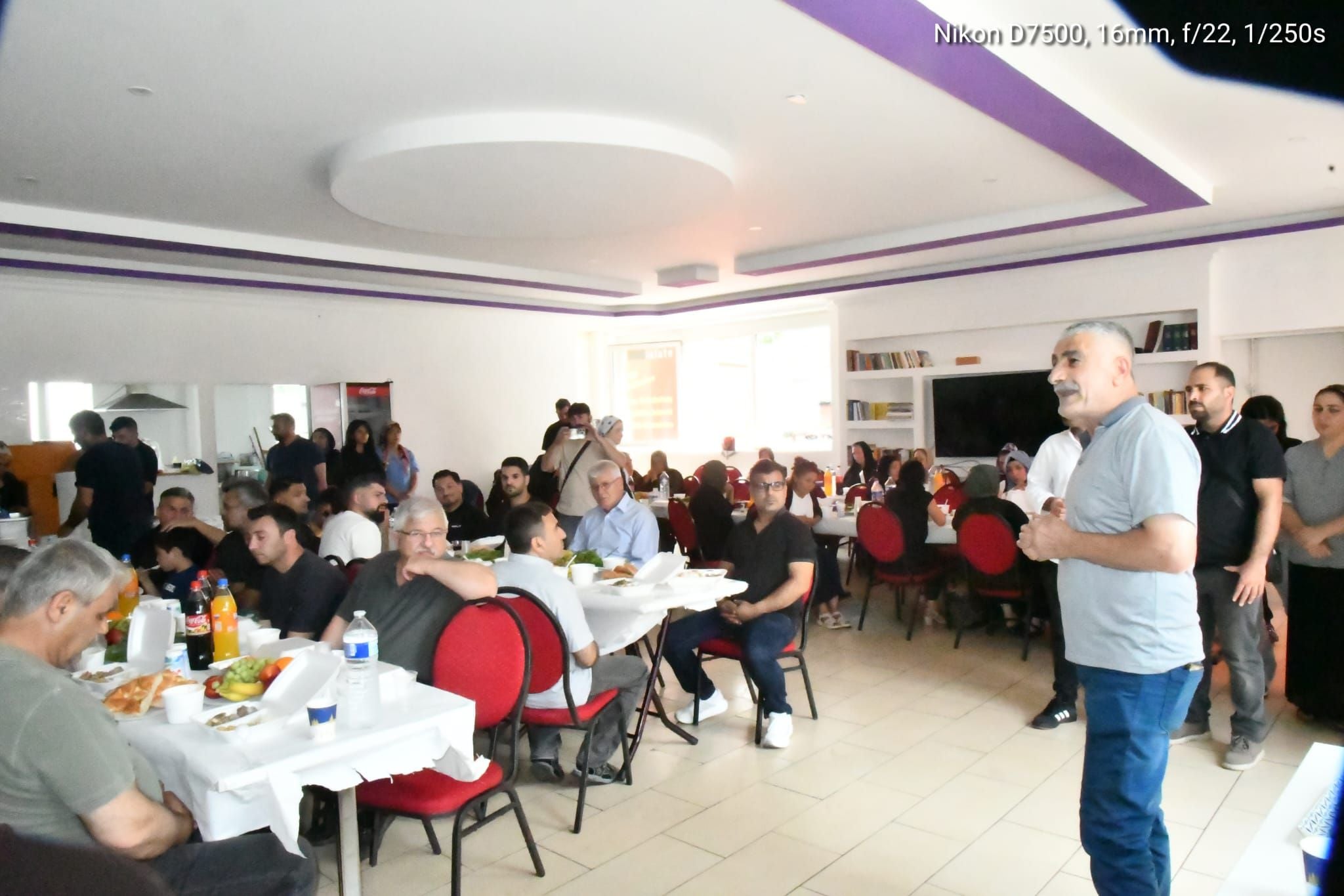 Bi girseyî Dayika Aştiyê Bahar Bilge li Freiburgê bibîr anîn