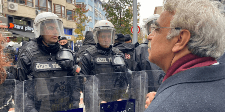 Aqilê Sivik Barê giran