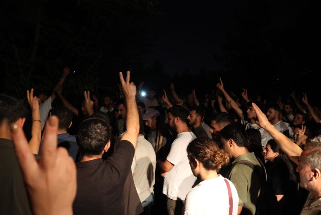 Cenazeyê Ateş ê HPGyî bi girseyî defin kirin