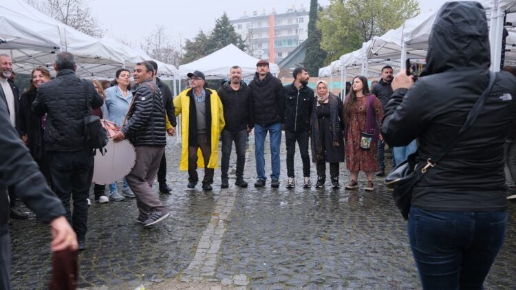 Saziyên Demokratîk li Amedê 4ê Nîsanê pîroz kirin