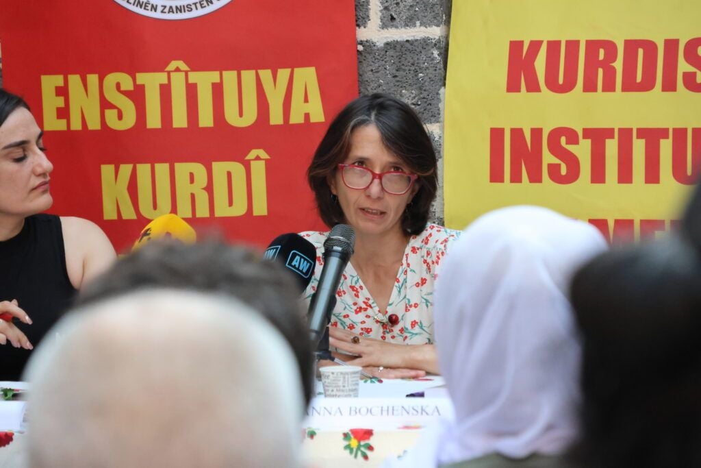 Prof. Bochenska dê doktoraya xwe li ser nasnameya kurdî binivîse