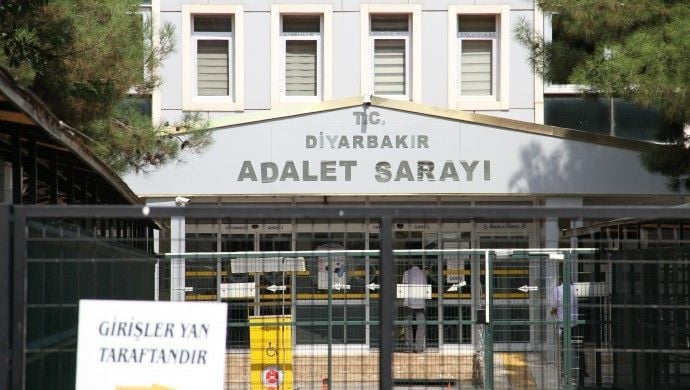 Amed de xeylî kesî ameyê destbendkerdene