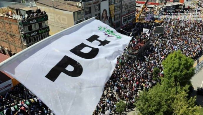 Darbeya siyasî gihişt merhaleyeke nû