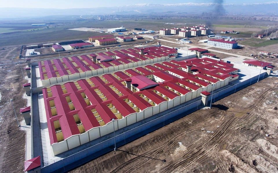 Vengdayîşo hempar yê dezgehanê huqûq û weşîye: Wa tecrîd bêro wedartene